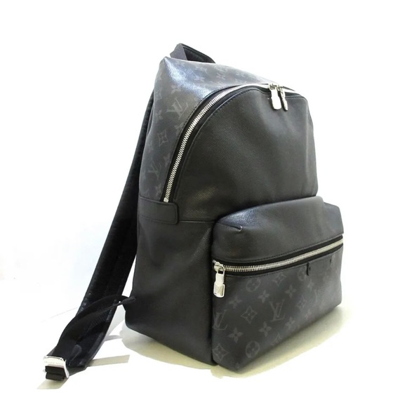 Authentic Louis Vuitton Discovery Noir Taiga Llama TJ2179 backpack - Picture 2 of 5